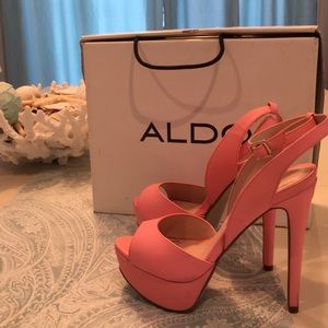 Shoes/ Aldo